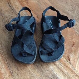 Malibu Creek Black Strappy Sandals 6 Summer Vacation